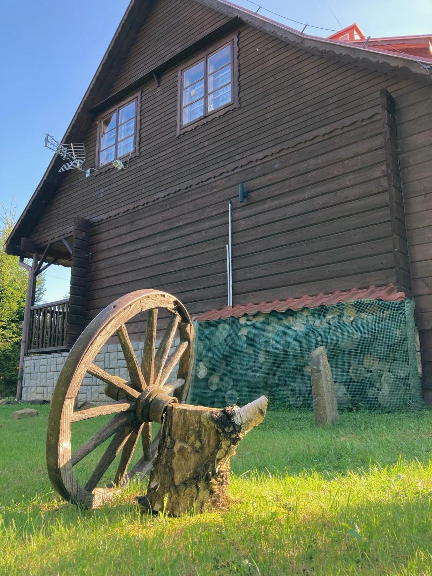 Urocza Chata Z Sauna W Bieszczadzkim Parku Krajobrazowym Bukowiec (Podkarpackie) Exterior foto
